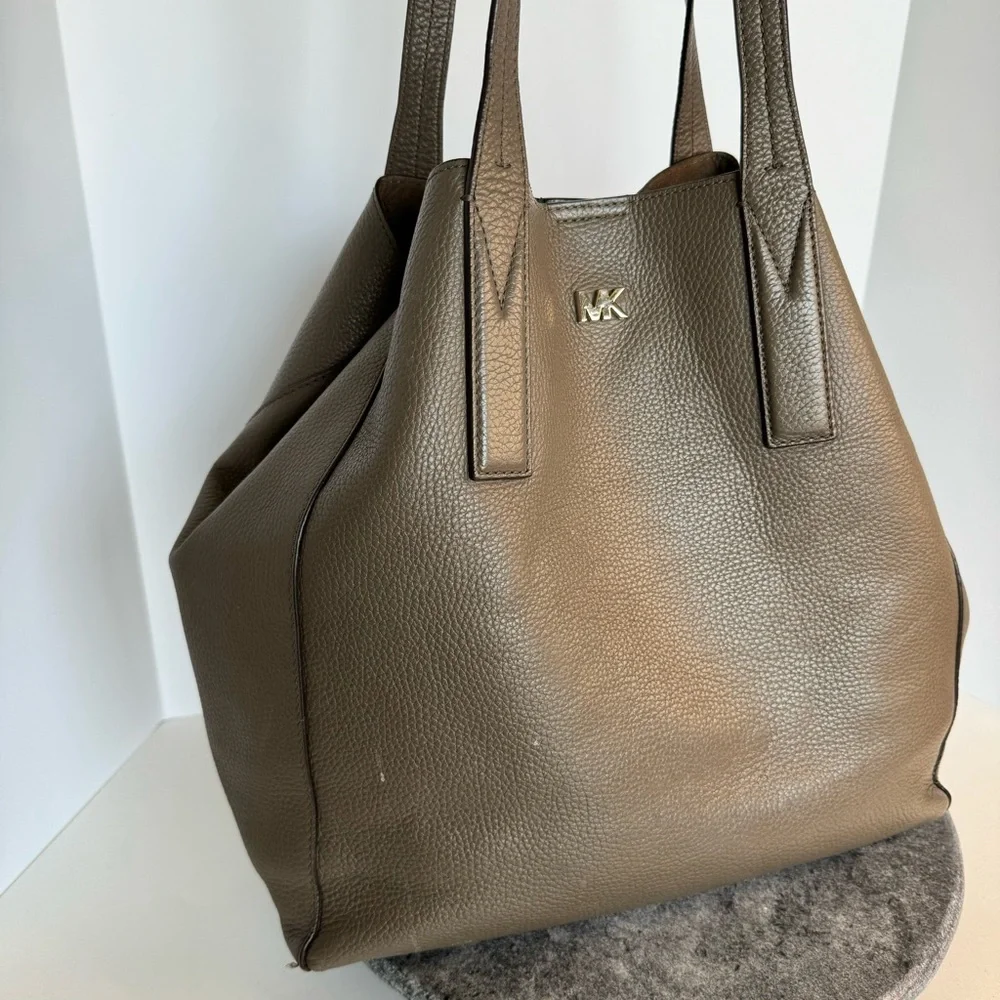 Michael Kors mk michael